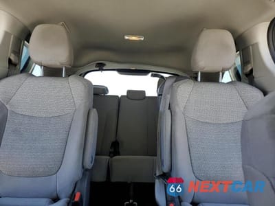 Zdjęcie 10 z 13 samochodu: 2021 TOYOTA SIENNA LE VIN:5TDKRKEC9MS042179 - miniatura
