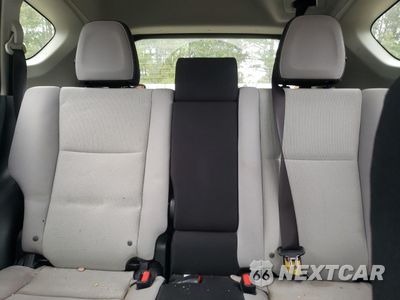 Zdjęcie 10 z 14 samochodu: 2017 TOYOTA RAV4 XLE VIN:JTMRFREV2HJ172955 - miniatura