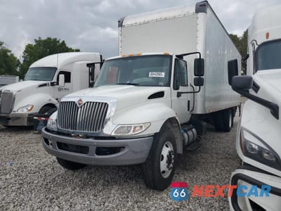 2018 INTERNATIONAL 4000 4300 - SEMI TRUCK 1HTMMMMLXJH756328 - główne zdjęcie licytacji z USA - miniatura