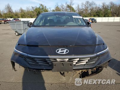 Piąte zdjęcie samochodu w środku: 2024 HYUNDAI ELANTRA SEL VIN:KMHLM4DG6RU805907 - miniatura