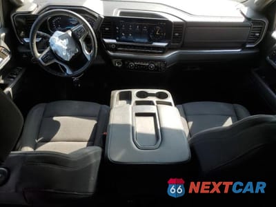 Zdjęcie 8 z 12 samochodu: 2023 CHEVROLET SILVERADO K1500 LT-L VIN:1GCRDKEKXPZ249106 - miniatura