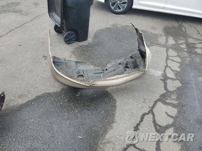 Zdjęcie 12 z 13 samochodu: 2005 TOYOTA CAMRY LE VIN:4T1BE32K75U394232 - miniatura