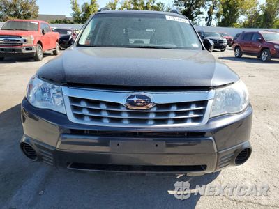Piąte zdjęcie samochodu w środku: 2013 SUBARU FORESTER 2.5X PREMIUM VIN:JF2SHADC9DH410591 - miniatura