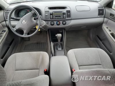 Zdjęcie 8 z 14 samochodu: 2003 TOYOTA CAMRY LE VIN:4T1BE32K13U132963 - miniatura