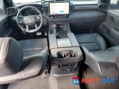 Zdjęcie 8 z 17 samochodu: 2024 TOYOTA SEQUOIA SR5 VIN:7SVAAABA5RX026391 - miniatura