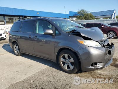 Czwarte zdjęcie samochodu z boku: 2013 TOYOTA SIENNA LE VIN:5TDKK3DC2DS300862 - miniatura