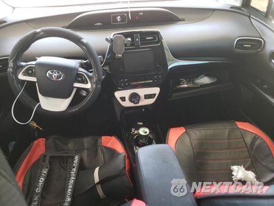 Zdjęcie 8 z 14 samochodu: 2017 TOYOTA PRIUS VIN:JTDKARFU6H3048021 - miniatura