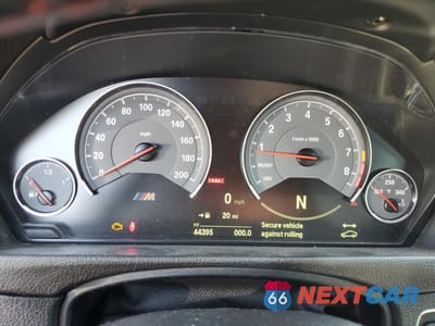 Zdjęcie 9 z 13 samochodu: 2015 BMW M4 VIN:WBS3R9C55FK333931 - miniatura