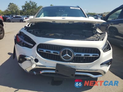 Piąte zdjęcie samochodu w środku: 2025 MERCEDES-BENZ GLA 250 4MATIC VIN:W1N4N4HB0SJ653868 - miniatura