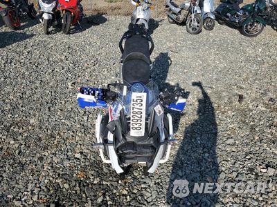 Piąte zdjęcie samochodu w środku: 2019 BMW R 1250 GS VIN:WB10J9301KZH98777 - miniatura