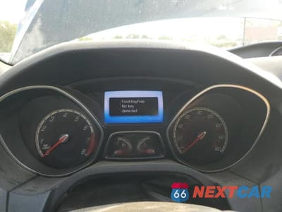 Zdjęcie 9 z 13 samochodu: 2013 FORD FOCUS ST VIN:1FADP3L93DL157055 - miniatura