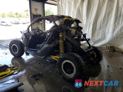 Trzecie zdjęcie samochodu z tyłu: 2019 CAN-AM MAVERICK X3 X MR TUR VIN:3JBVRAY22KK000412 - miniatura