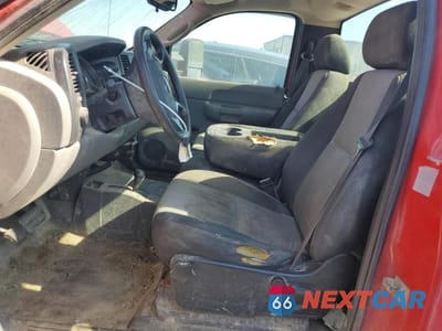 Zdjęcie 7 z 13 samochodu: 2007 GMC SIERRA K2500 HEAVY DUTY VIN:1GTHK24K67E600488 - miniatura