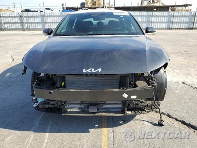 Piąte zdjęcie samochodu w środku: 2025 KIA K4 GT-LINE TURBO VIN:3KPFW4DC7SE179619 - miniatura