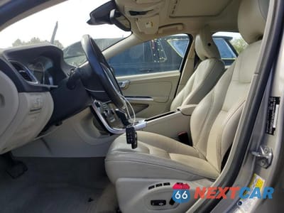 Zdjęcie 7 z 12 samochodu: 2014 VOLVO S60 T5 VIN:YV1612FS3E2294933 - miniatura