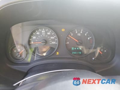 Zdjęcie 9 z 13 samochodu: 2012 JEEP COMPASS LATITUDE VIN:1C4NJCEA9CD652411 - miniatura