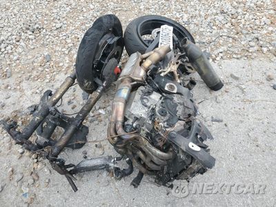 Piąte zdjęcie samochodu w środku: 2025 BMW S 1000 RR VIN:WB10P2308S6L85629 - miniatura