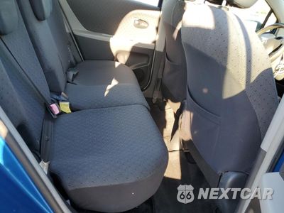 Zdjęcie 11 z 13 samochodu: 2010 TOYOTA YARIS VIN:JTDKT4K33A5317435 - miniatura