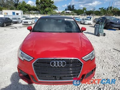 Piąte zdjęcie samochodu w środku: 2018 AUDI A3 PREMIUM PLUS VIN:WAUGUGFF2J1039172 - miniatura