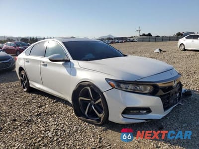 Czwarte zdjęcie samochodu z boku: 2019 HONDA ACCORD SPORT VIN:1HGCV2F39KA023044 - miniatura