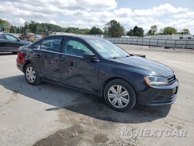 Czwarte zdjęcie samochodu z boku: 2017 VOLKSWAGEN JETTA S VIN:3VW2B7AJ7HM349780 - miniatura