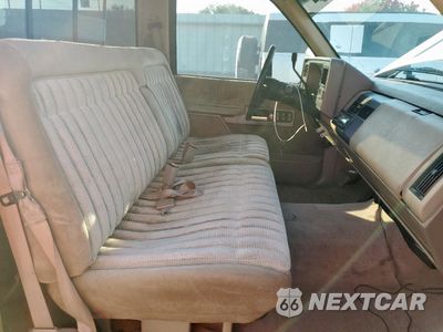 Zdjęcie 10 z 14 samochodu: 1990 CHEVROLET GMT-400 C1500 VIN:2GCEC14K2L1243946 - miniatura