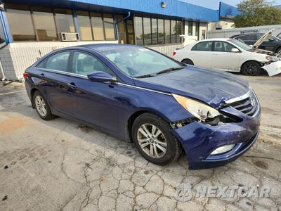 Czwarte zdjęcie samochodu z boku: 2013 HYUNDAI SONATA GLS VIN:5NPEB4AC1DH737832 - miniatura