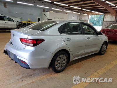 Trzecie zdjęcie samochodu z tyłu: 2019 KIA RIO S VIN:3KPA24AB3KE242460 - miniatura