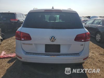 Zdjęcie 6 z 12 samochodu: 2014 VOLKSWAGEN TOUAREG V6 VIN:WVGEF9BP8ED013738 - miniatura
