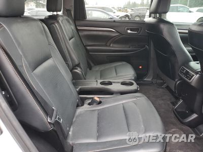 Zdjęcie 11 z 13 samochodu: 2016 TOYOTA HIGHLANDER LIMITED VIN:5TDDKRFH3GS280288 - miniatura