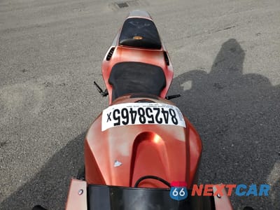 Piąte zdjęcie samochodu w środku: 2011 HONDA CBR600 RR VIN:JH2PC37074M101376 - miniatura