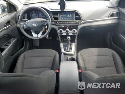 Zdjęcie 8 z 14 samochodu: 2019 HYUNDAI ELANTRA SEL VIN:5NPD84LF3KH477349 - miniatura