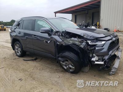 Czwarte zdjęcie samochodu z boku: 2024 TOYOTA RAV4 XLE VIN:2T3P1RFV7RC456994 - miniatura