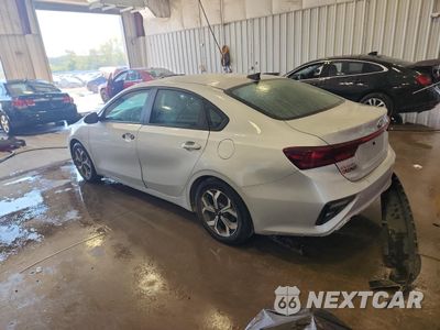 Drugie zdjęcie samochodu z przodu: 2021 KIA FORTE FE VIN:3KPF24AD5ME265572 - miniatura