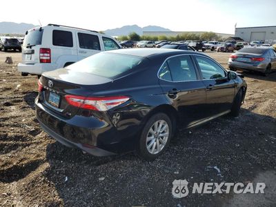 Trzecie zdjęcie samochodu z tyłu: 2018 TOYOTA CAMRY L VIN:4T1B11HK3JU643921 - miniatura