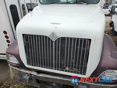 Zdjęcie 7 z 10 samochodu: 1999 INTERNATIONAL 9200 SEMI TRUCK VIN:2HSFMAMR3XC085259 - miniatura