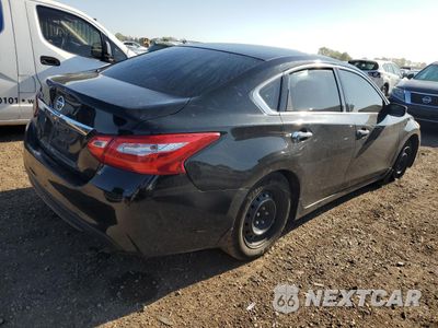 Trzecie zdjęcie samochodu z tyłu: 2016 NISSAN ALTIMA 2.5 VIN:1N4AL3AP3GC147677 - miniatura