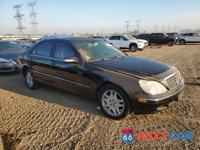 Czwarte zdjęcie samochodu z boku: 2003 MERCEDES-BENZ S 430 VIN:WDBNG70J53A367864 - miniatura