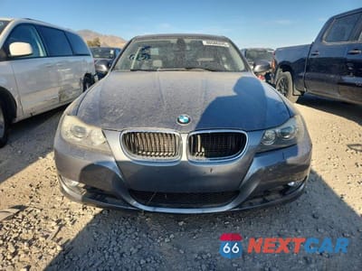 Piąte zdjęcie samochodu w środku: 2011 BMW 328 XI SULEV VIN:WBAPK5G50BNN26381 - miniatura