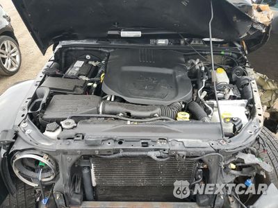 Zdjęcie 11 z 14 samochodu: 2018 JEEP WRANGLER UNLIMITED SAHARA VIN:1C4BJWEG5JL840452 - miniatura