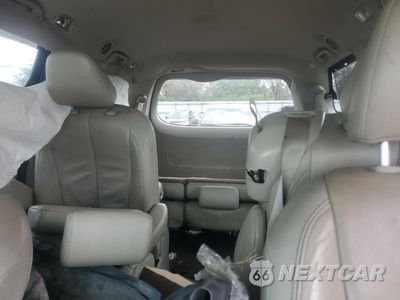 Zdjęcie 10 z 13 samochodu: 2013 TOYOTA SIENNA XLE VIN:5TDYK3DC3DS373250 - miniatura