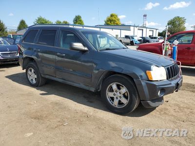 Czwarte zdjęcie samochodu z boku: 2007 JEEP GRAND CHER VIN:1J8GR48K57C681839 - miniatura