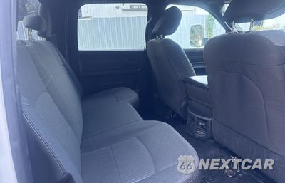 Zdjęcie 6 z 10 samochodu: 2022 RAM 3500 VIN:3C7WRTCL5NG219825 - miniatura
