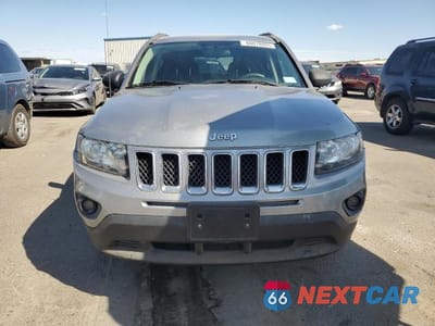 Piąte zdjęcie samochodu w środku: 2015 JEEP COMPASS SPORT VIN:1C4NJCBAXFD397096 - miniatura