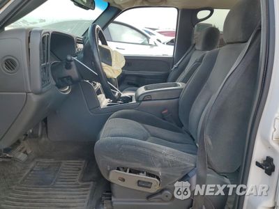 Zdjęcie 7 z 13 samochodu: 2003 CHEVROLET SILVERADO K1500 HEAVY DUTY VIN:1GCGK13U93F209641 - miniatura