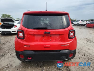 Zdjęcie 6 z 13 samochodu: 2021 JEEP RENEGADE TRAILHAWK VIN:ZACNJDC12MPN34970 - miniatura