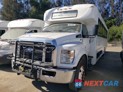 2016 FORD F650 SUPER - TRANSIT VEHICLES BUS 1FDNF6AY4GDA04854 - główne zdjęcie licytacji z USA - miniatura