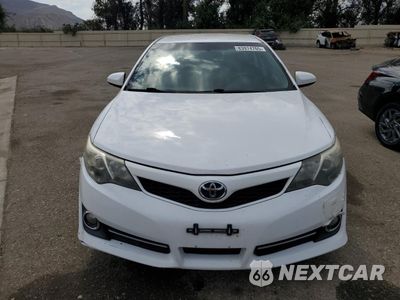 Piąte zdjęcie samochodu w środku: 2014 TOYOTA CAMRY L VIN:4T1BF1FK2EU443056 - miniatura