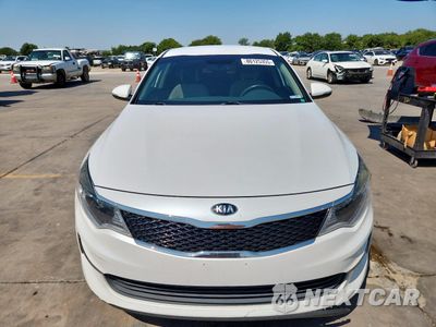 Piąte zdjęcie samochodu w środku: 2016 KIA OPTIMA LX VIN:5XXGT4L31GG080940 - miniatura