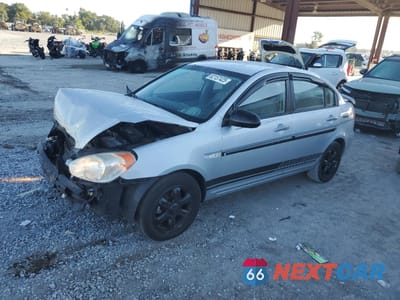 2007 HYUNDAI ACCENT GLS KMHCN46C57U143211 - główne zdjęcie licytacji z USA - miniatura